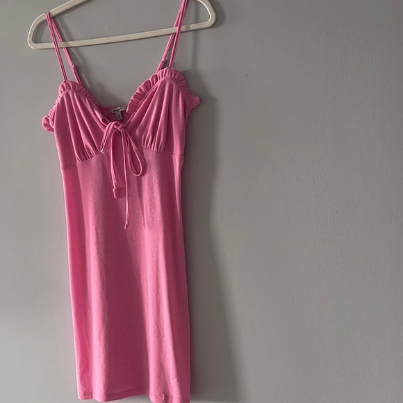 Pink Women's Dress with adjustable spaghetti straps  bow tie design NWOT - Picture 4 of 10
